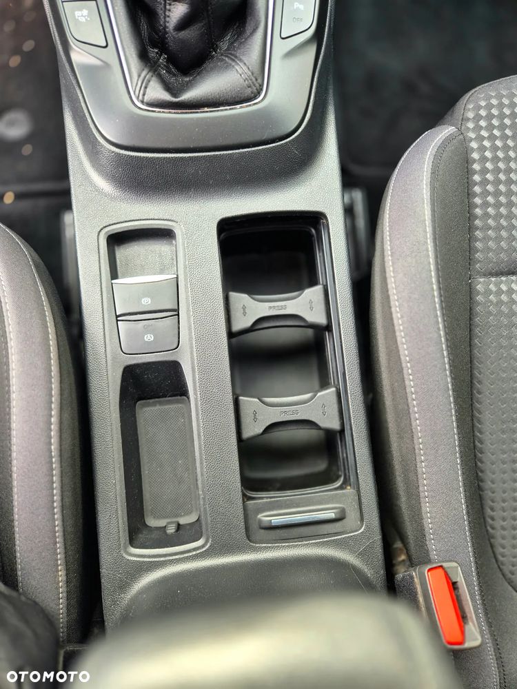 Ford Focus 1.5 EcoBlue SCR Connected - 21