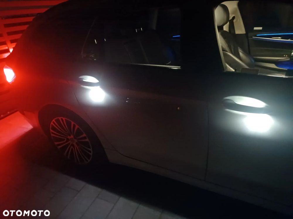 BMW Seria 5 520d xDrive Luxury Line sport - 22