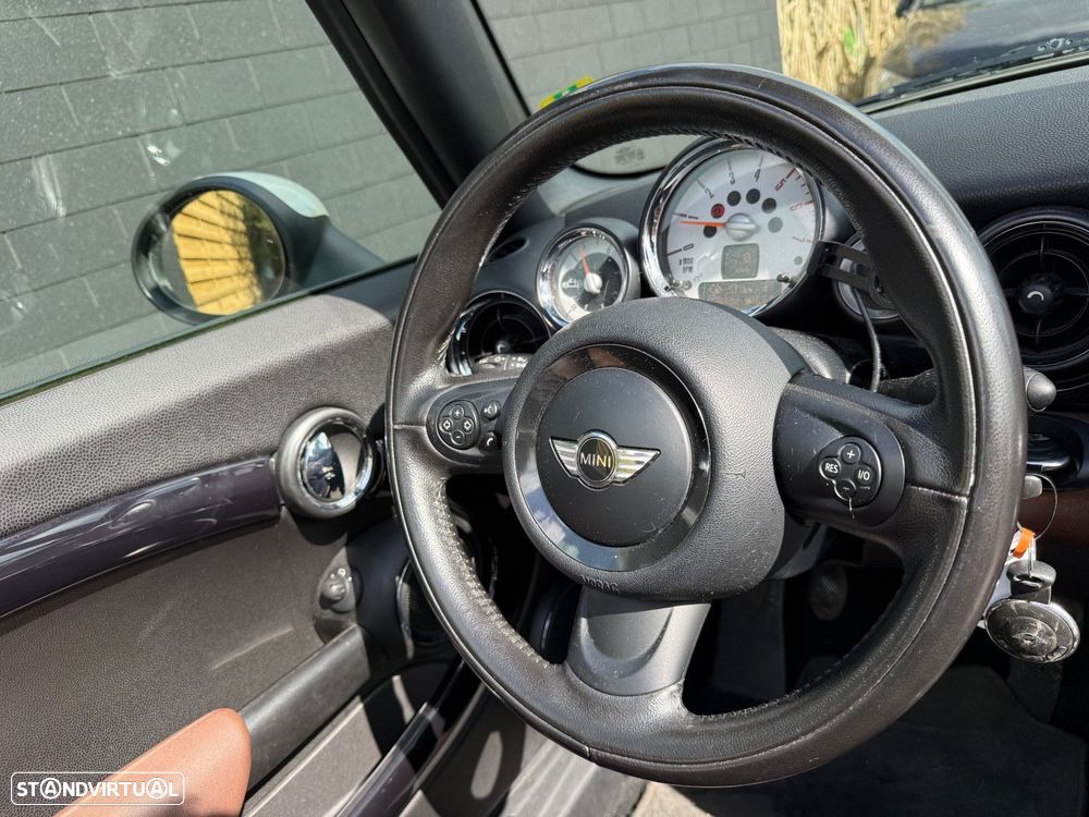 MINI Cabrio Cooper D - 8