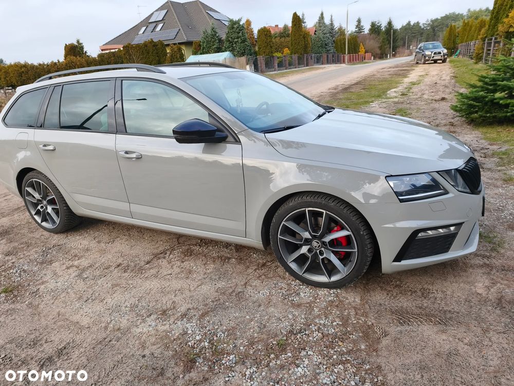 Skoda Octavia 2.0 TDI RS DSG - 4