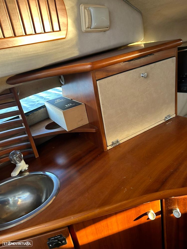 Sea Ray 230DA LTD - 5