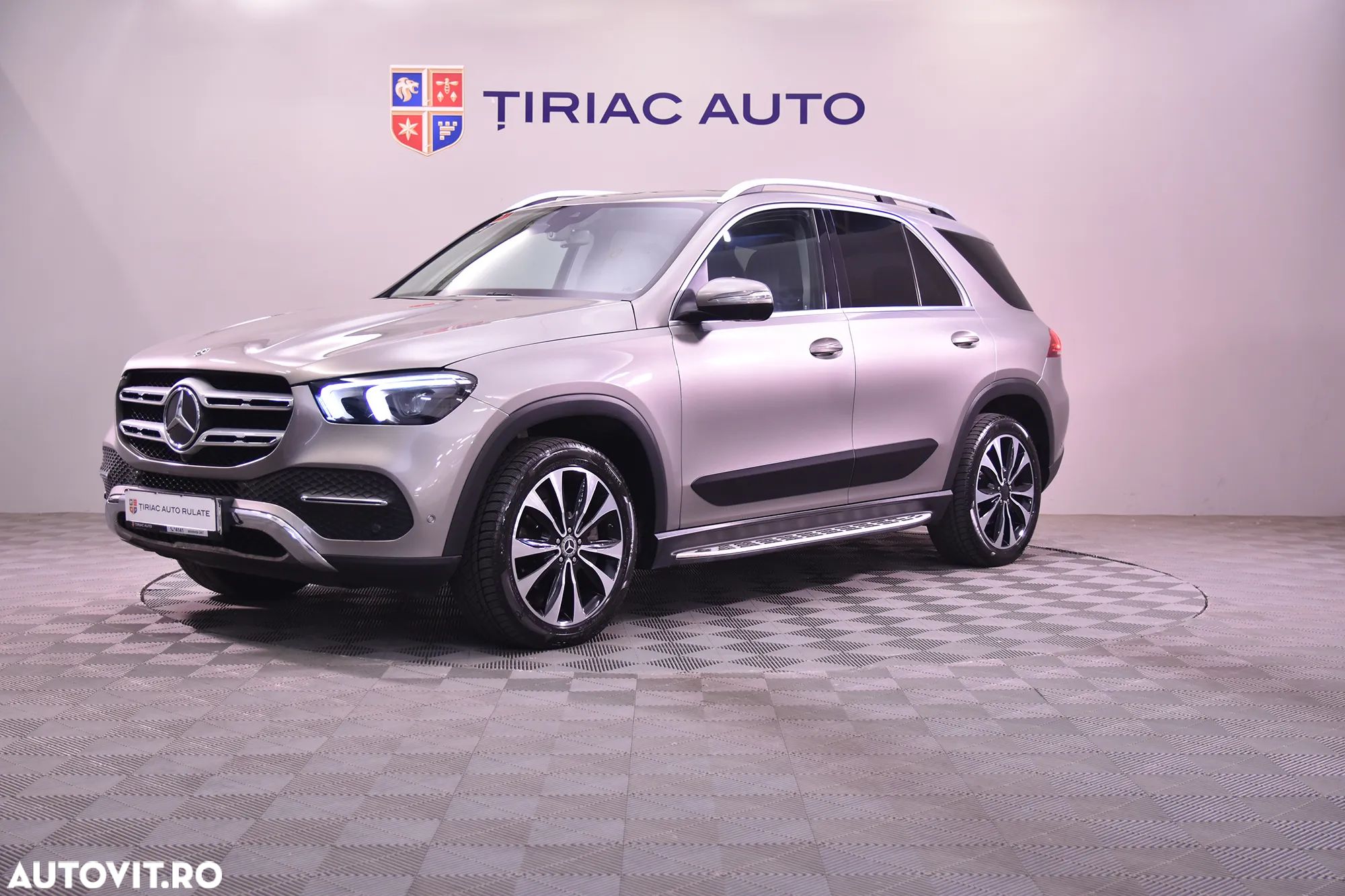 Mercedes-Benz GLE 300 d 4MATIC - 1