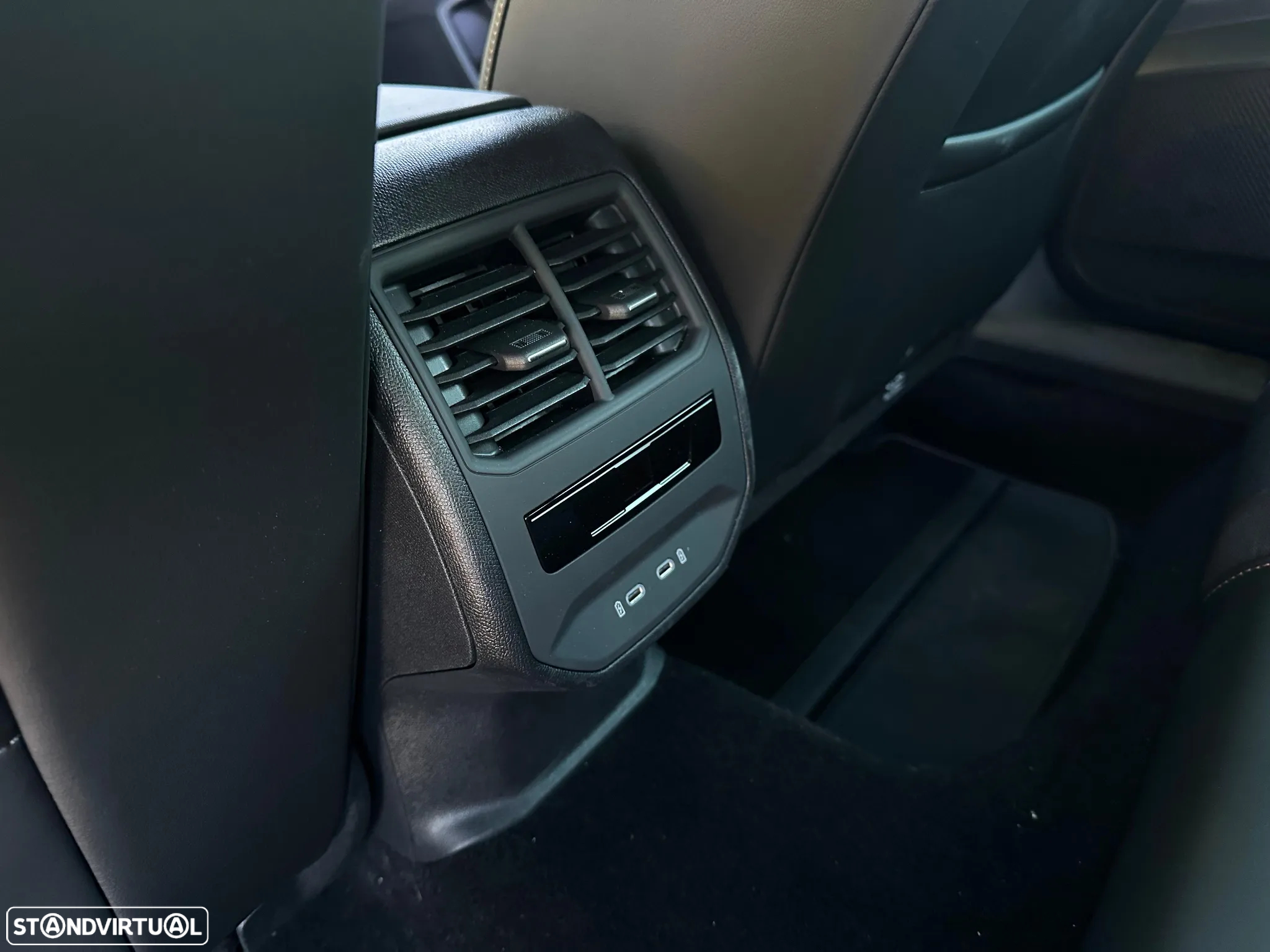 Cupra Leon 1.4 e-Hybrid VZ DSG - 24