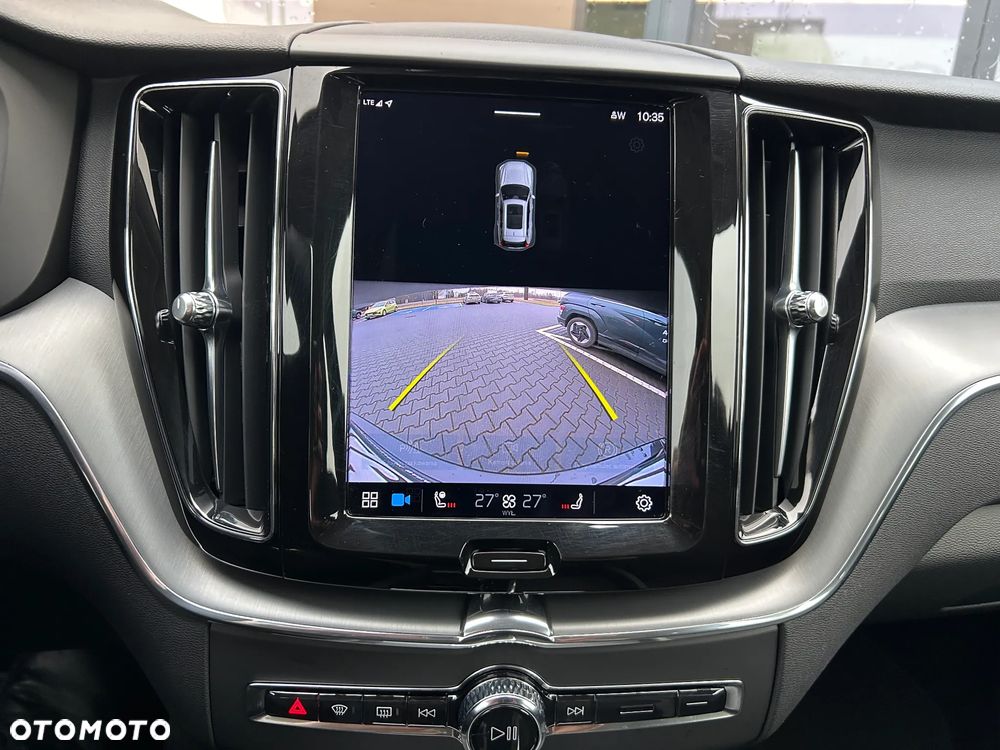 Volvo XC 60 B4 D AWD Momentum Pro - 29