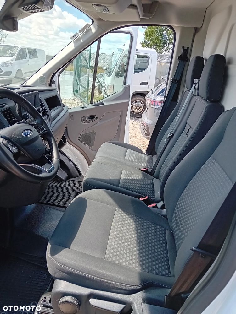Ford Transit Trend - 13