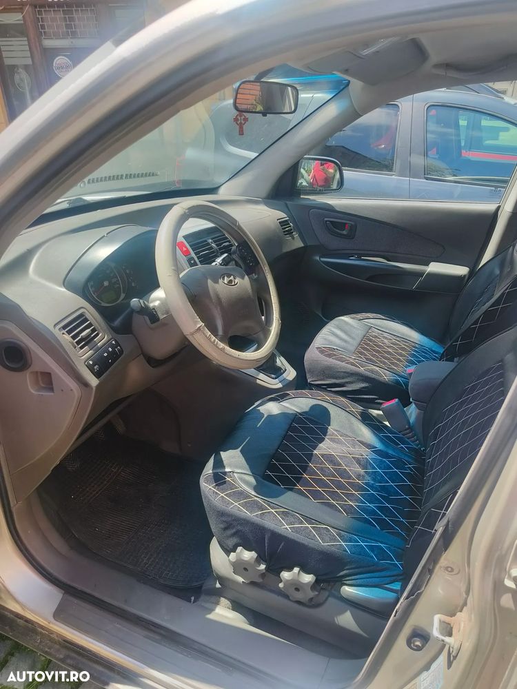 Hyundai Tucson 2.0 DOHC 2WD - 2