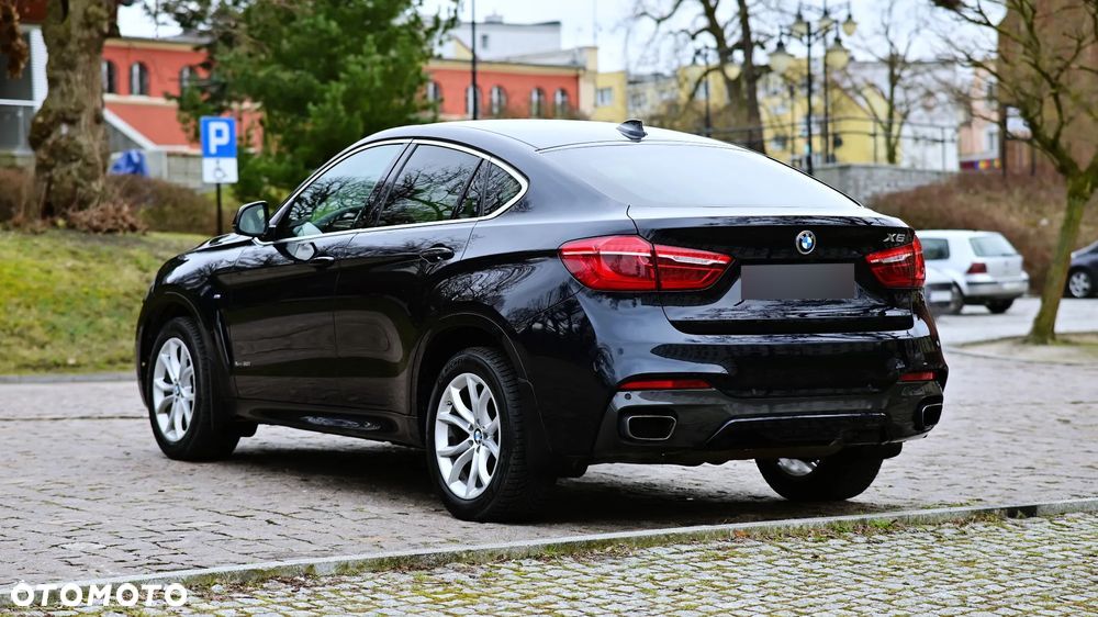 BMW X6 xDrive50i - 7