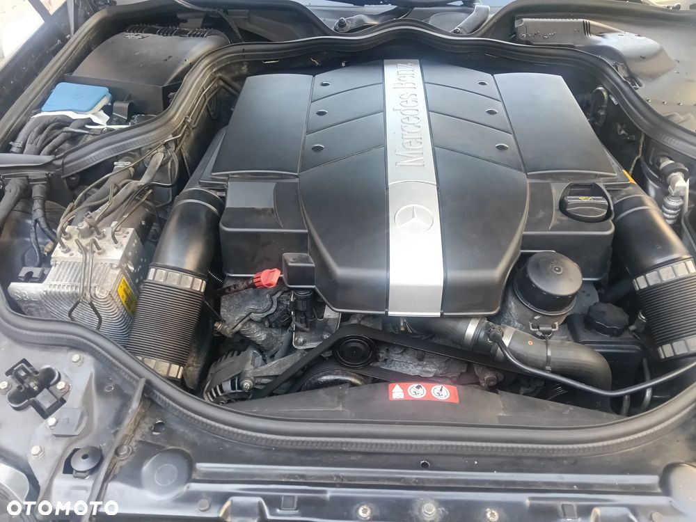 Mercedes-Benz Klasa E 320 4-Matic Avantgarde - 29