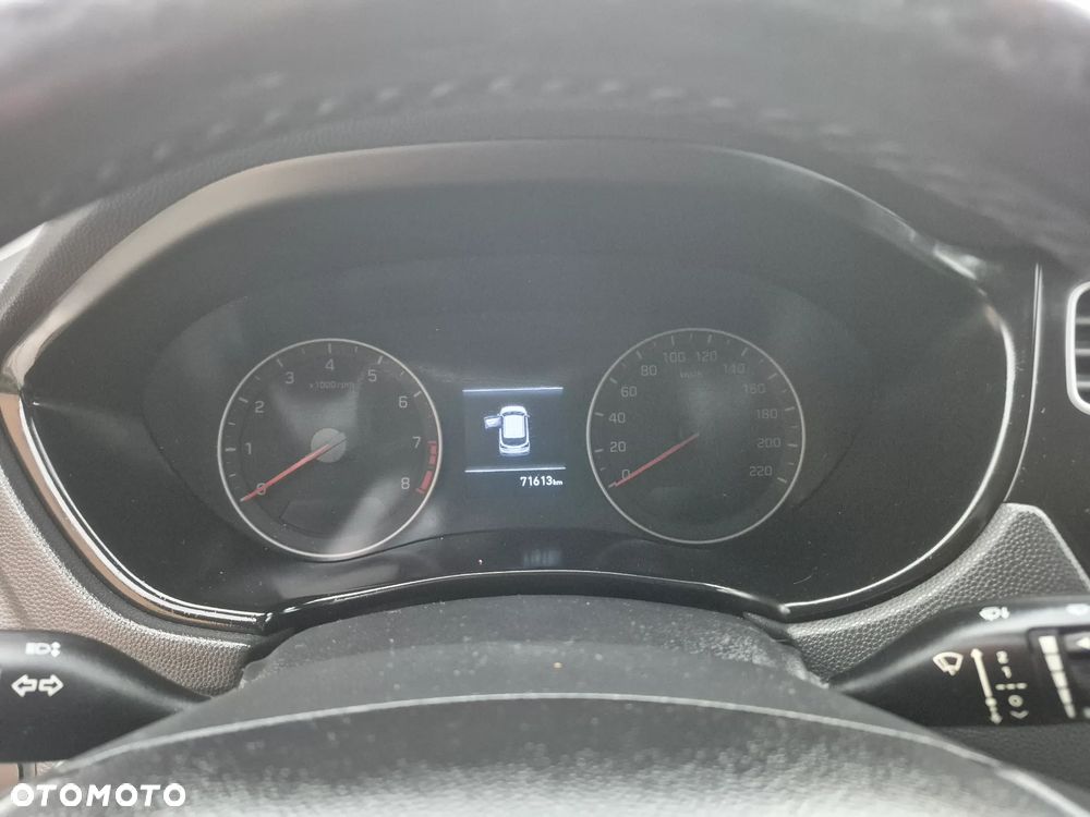 Hyundai i20 - 19