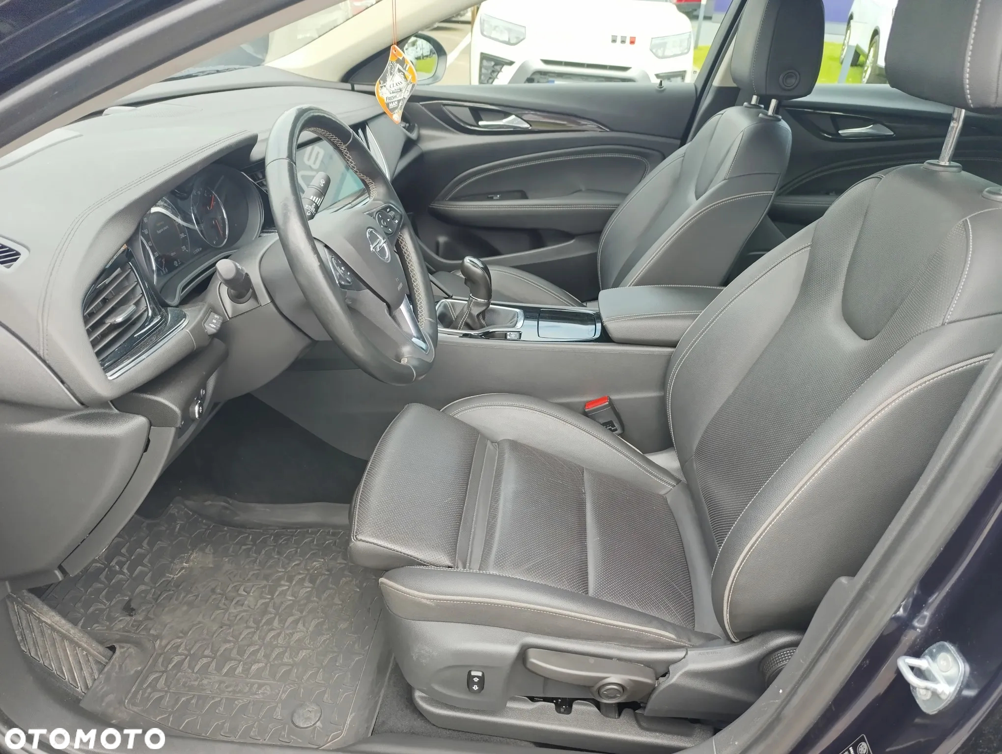 Opel Insignia 2.0 CDTI Cosmo S&S - 18