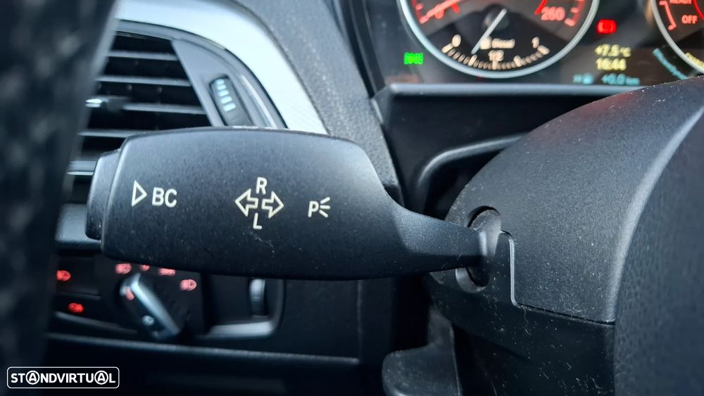 BMW 118 dA Pack M - 48