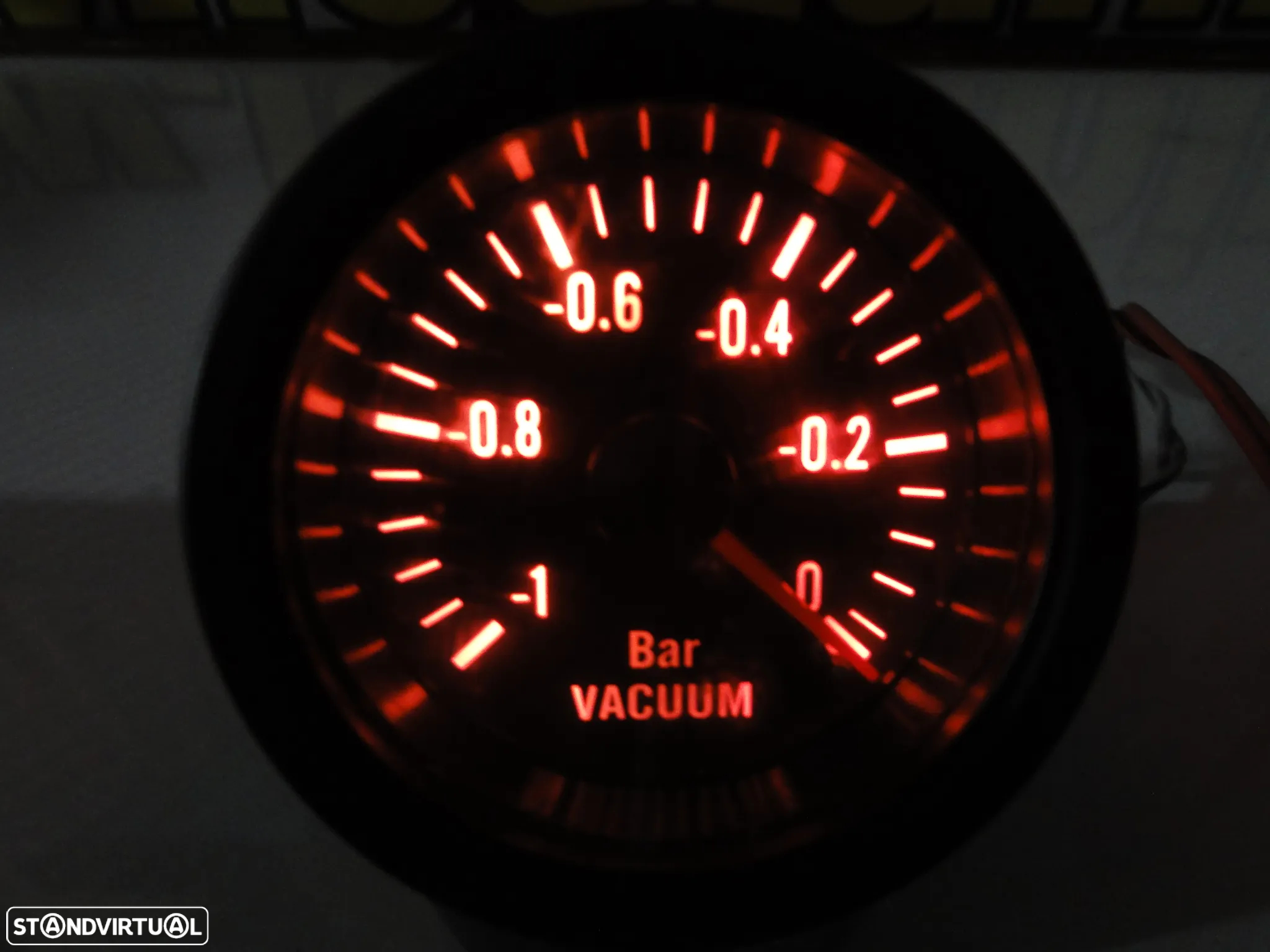Manómetro fundo preto estilo VDO / Od school disponível em Amperímetro, pressão do turbo, pressão do oleo, temperatura do oleo, temperatura da água, voltagem, vacuo - 48