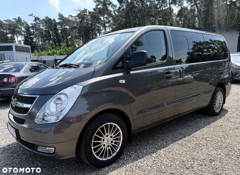 Hyundai H-1 Starex - 1