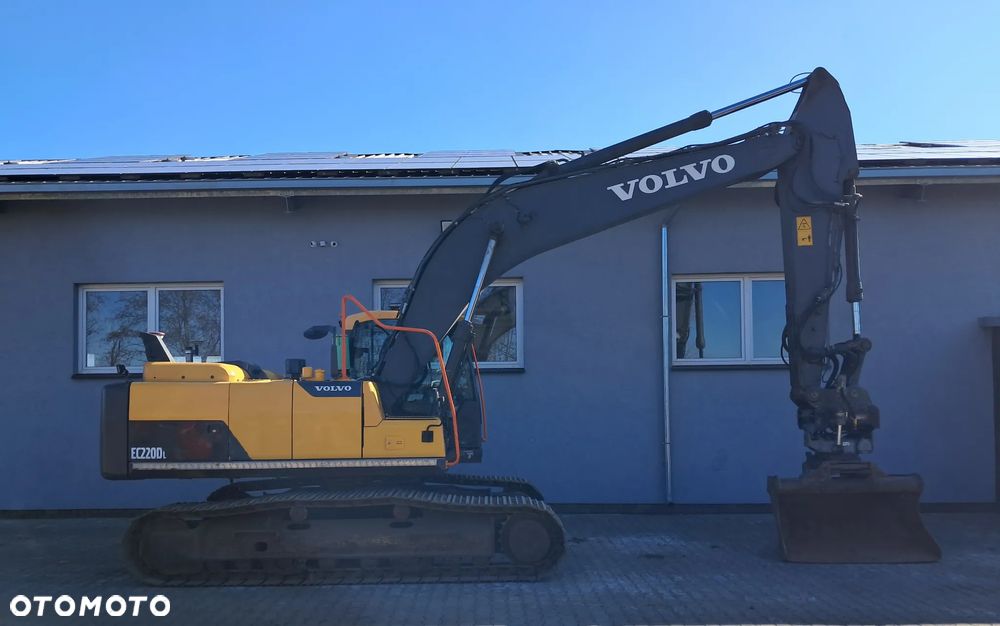 Volvo EC 220 DL - 2