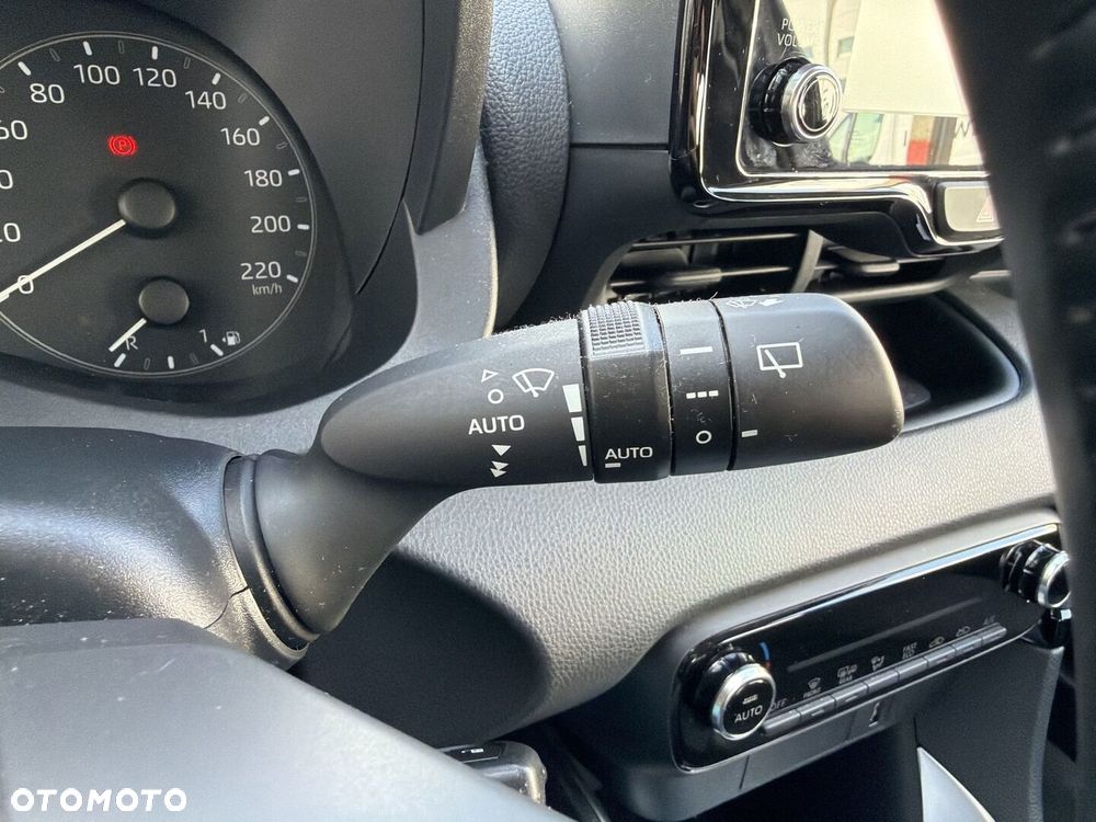 Toyota Yaris Hybrid 1.5 Comfort - 16