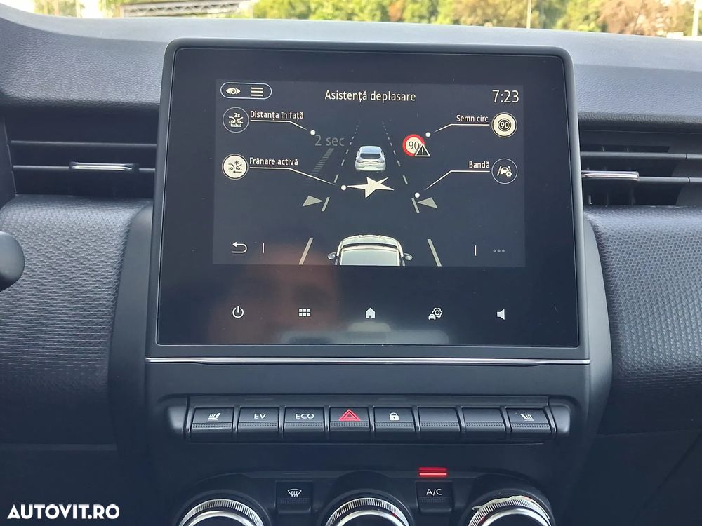 Renault Clio V E-Tech 145 Techno - 29