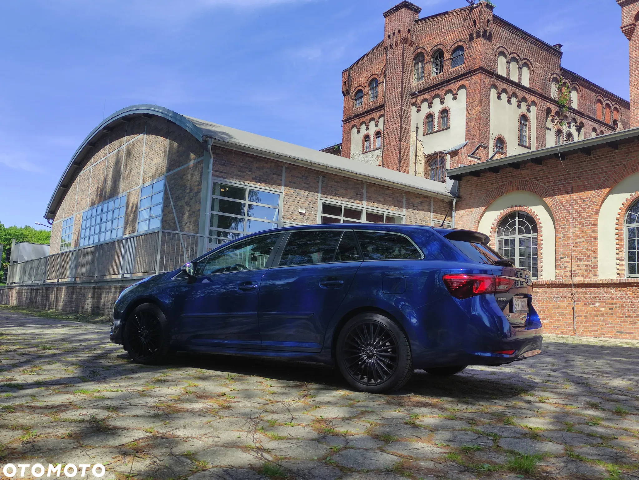 Toyota Avensis 2.0 D-4D Prestige - 6