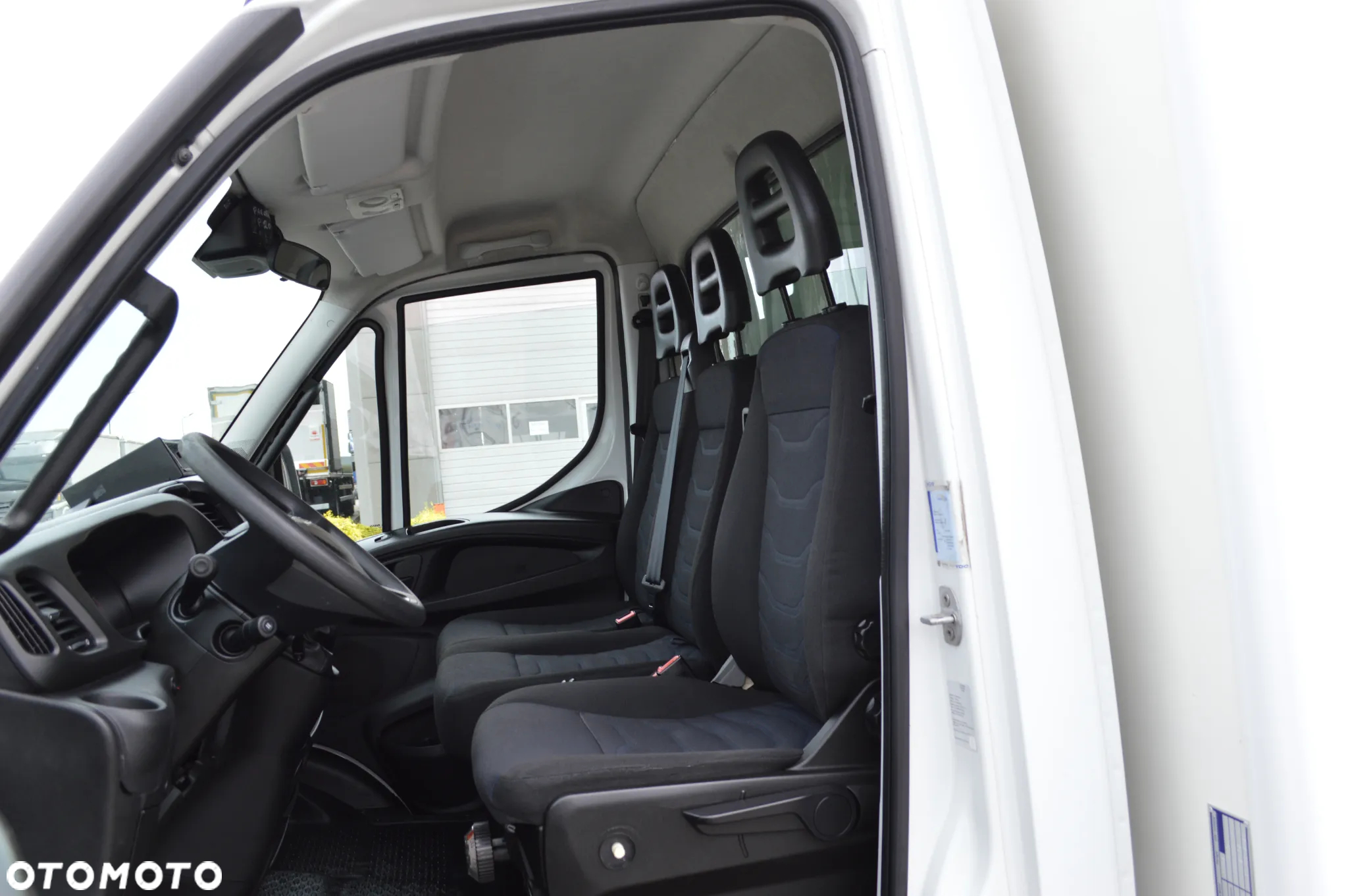 Iveco DAILY 60C15 CHŁODNIA MROŹNIA - 15