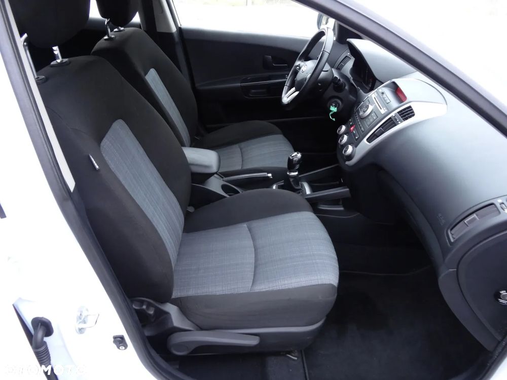 Kia Ceed 1.4 Comfort - 22