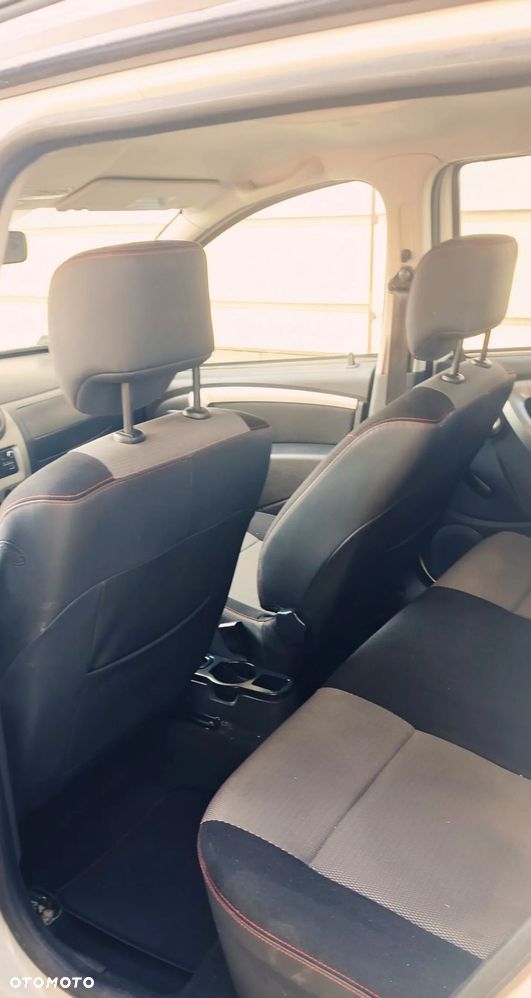 Dacia Duster dCi 110 FAP 4x2 Laureate - 18