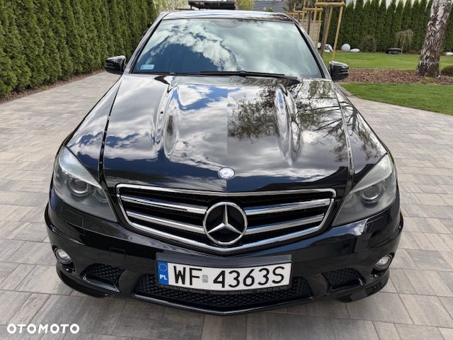 Mercedes-Benz Klasa C 63 AMG - 6
