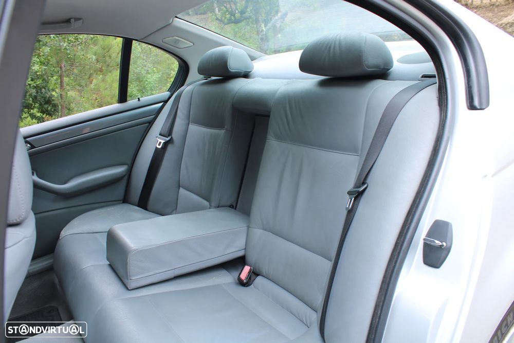 BMW 320 d — fotografia 6