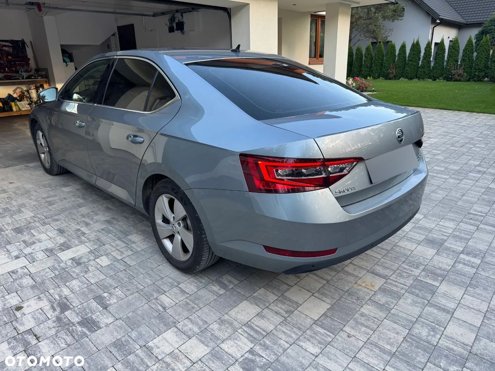 Skoda Superb 2.0 TDI Style DSG - 7