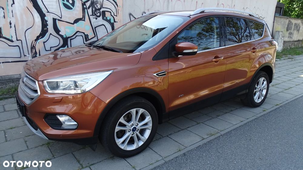 Ford Kuga - 1