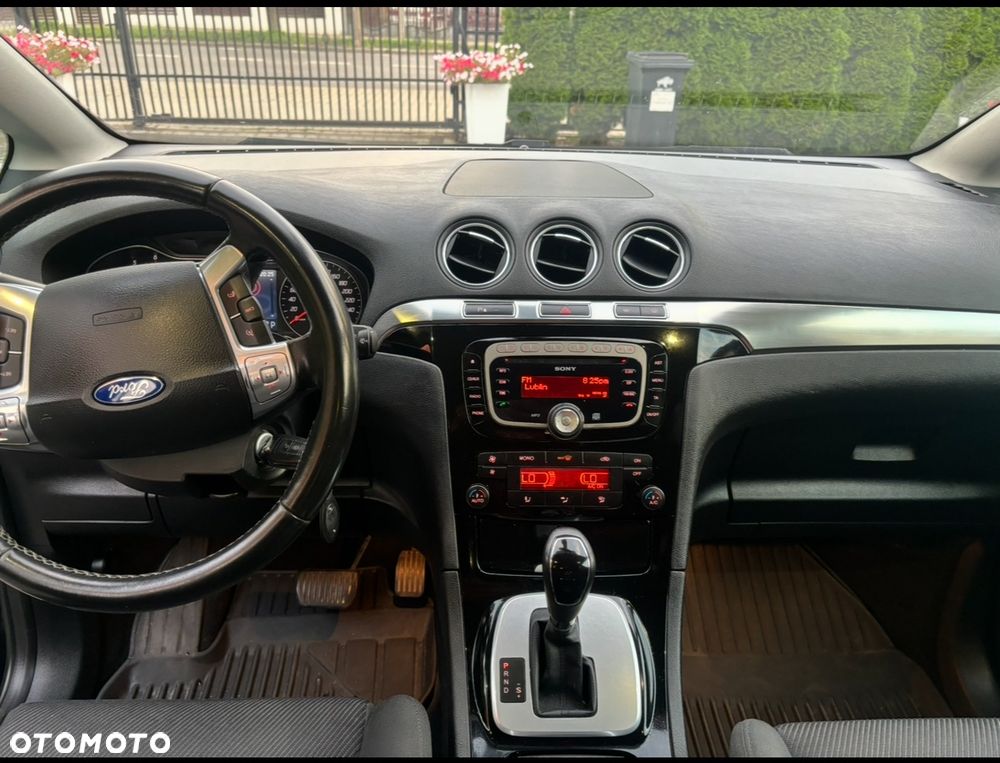 Ford S-Max 2.2 TDCi DPF Titanium - 4