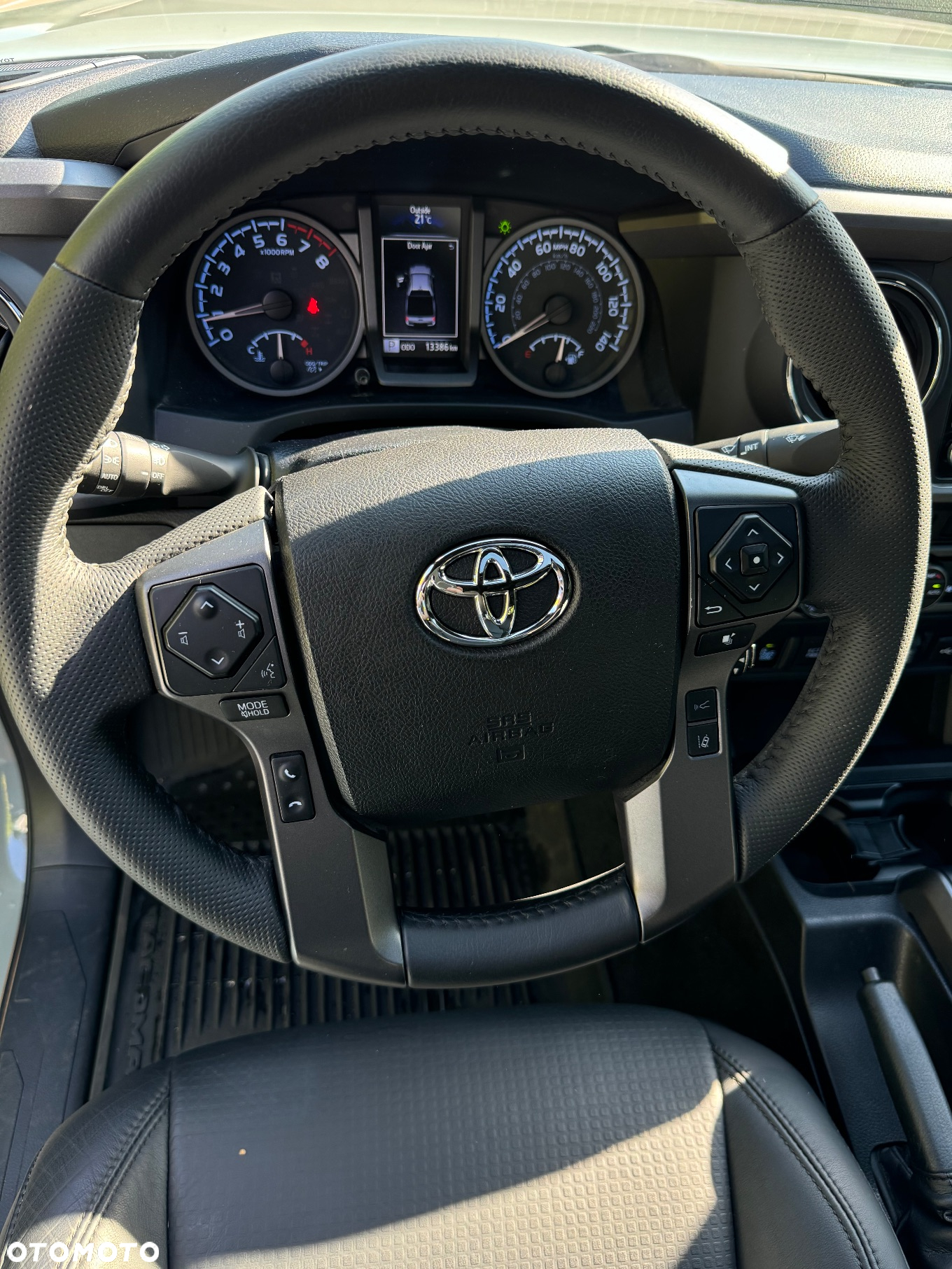 Toyota Tacoma - 20