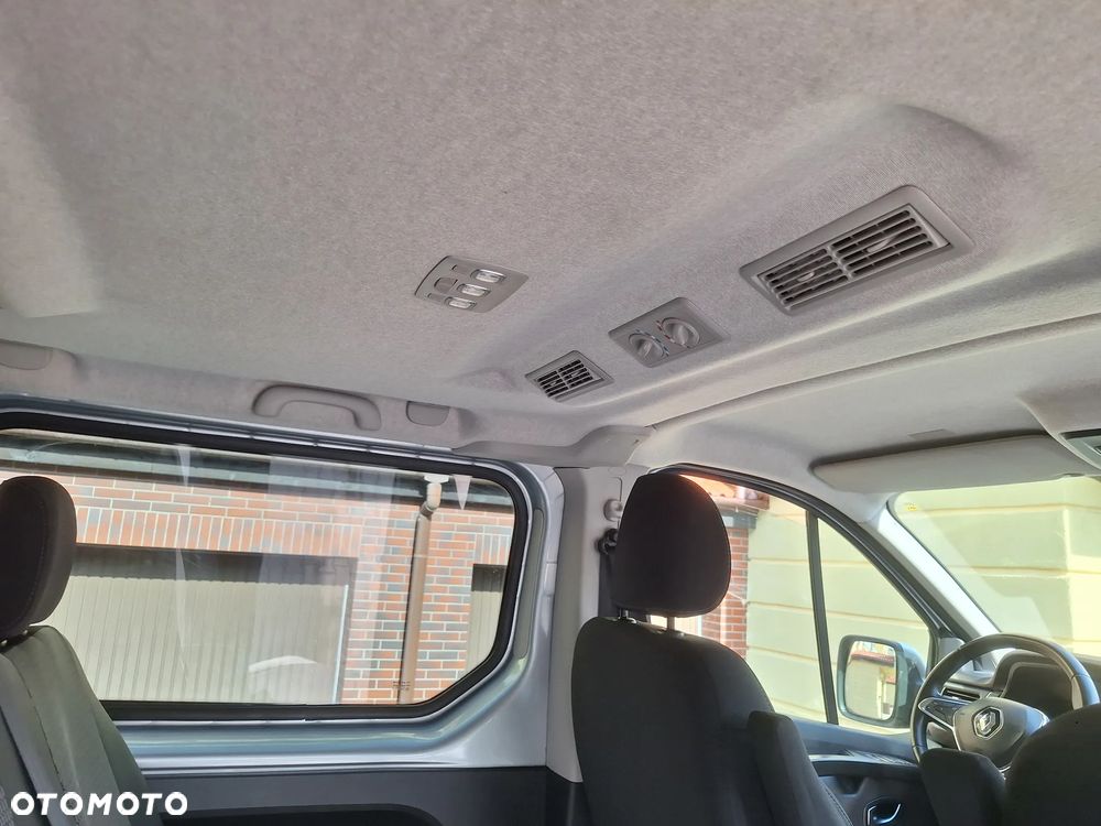 Renault Trafic 2.0 dCi - 16