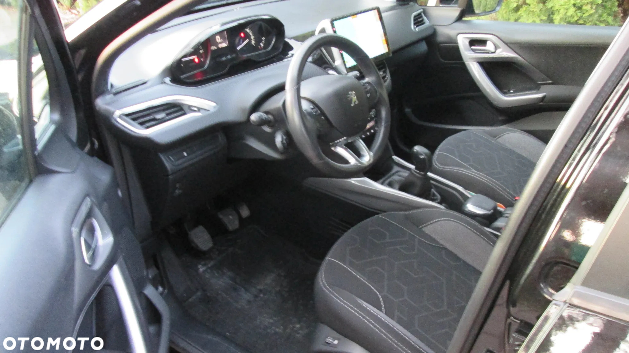 Peugeot 2008 PureTech 82 Allure - 5
