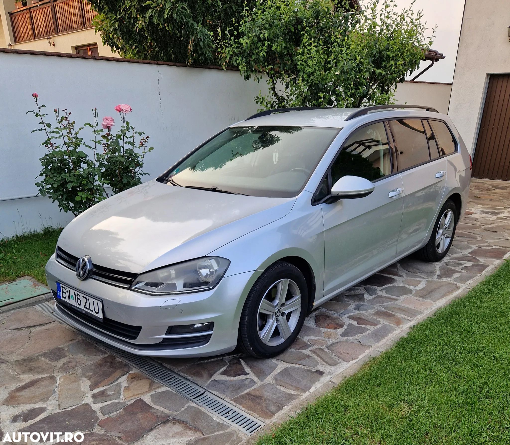 Volkswagen Golf 2.0 TDI DSG BMT Highline - 1