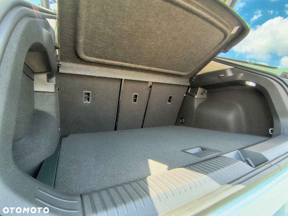 Volkswagen T-Roc 1.5 eTSI Style DSG - 34
