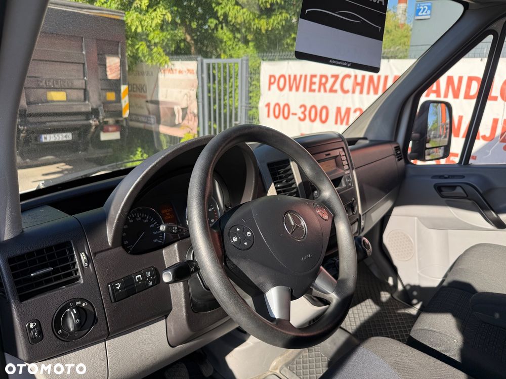 Mercedes-Benz Sprinter 316 Kontener/Winda 8 EP - 16