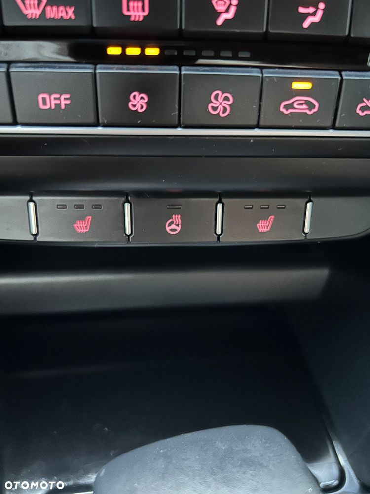 Kia XCeed - 14