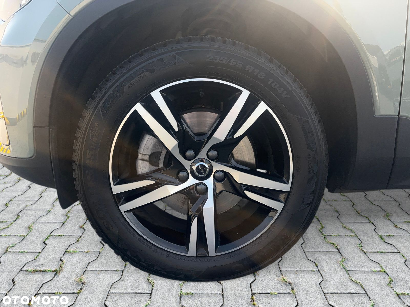 Volvo XC 40 - 18
