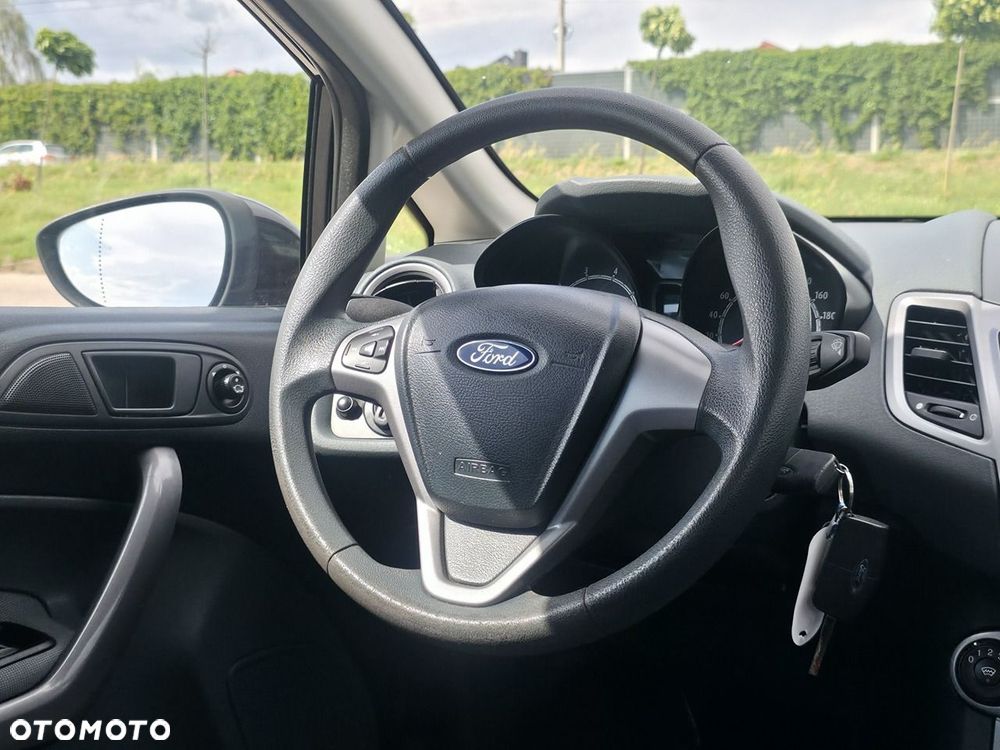 Ford Fiesta - 11
