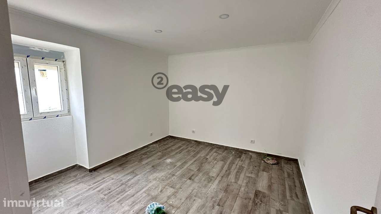 Moradia T2 Remodelada a estrear em Portel com muito espaço exterior - Grande imagem: 3/13