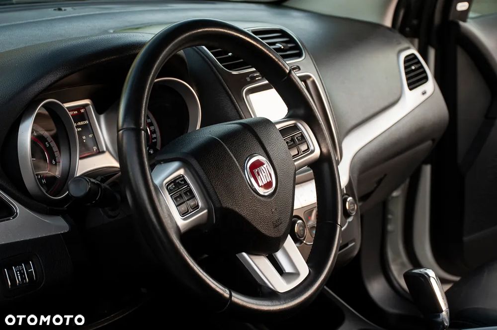 Fiat Freemont 2.0 Multijet 16V DPF Automatik Allrad Black Code - 22