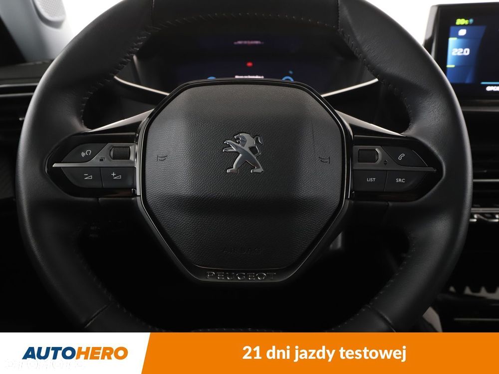 Peugeot 2008 e-2008 Allure Pack - 18