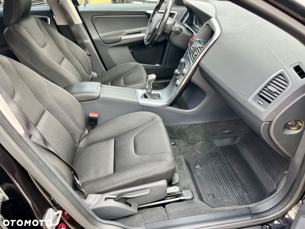 Volvo XC 60 D3 Inscription - 16