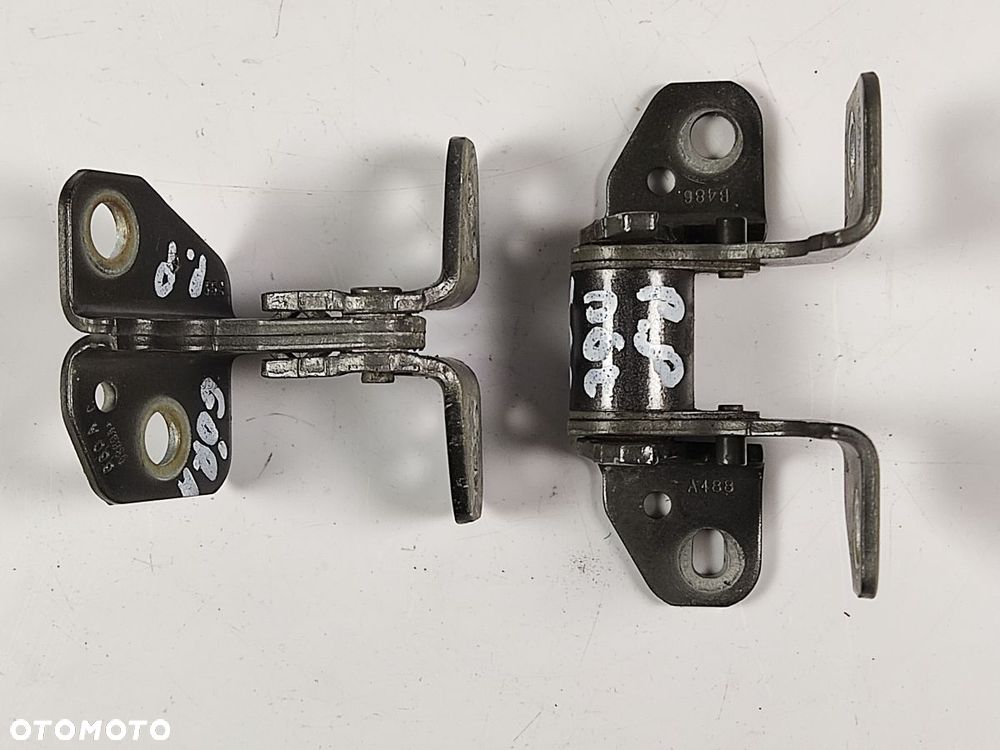 JEEP GRAND CHEROKEE WK2 16-21r Zawias Drzwi Prawy Przód Góra Dół RÓŻNE KOLORY - 1