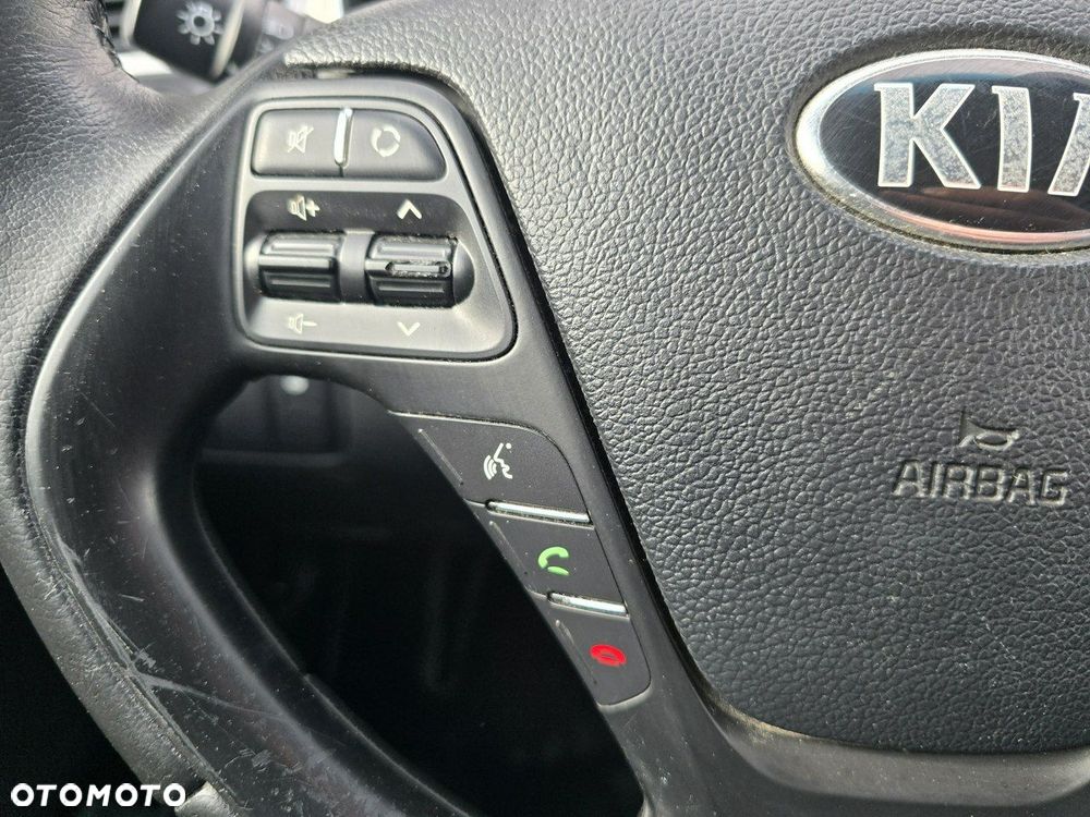 Kia Ceed - 16