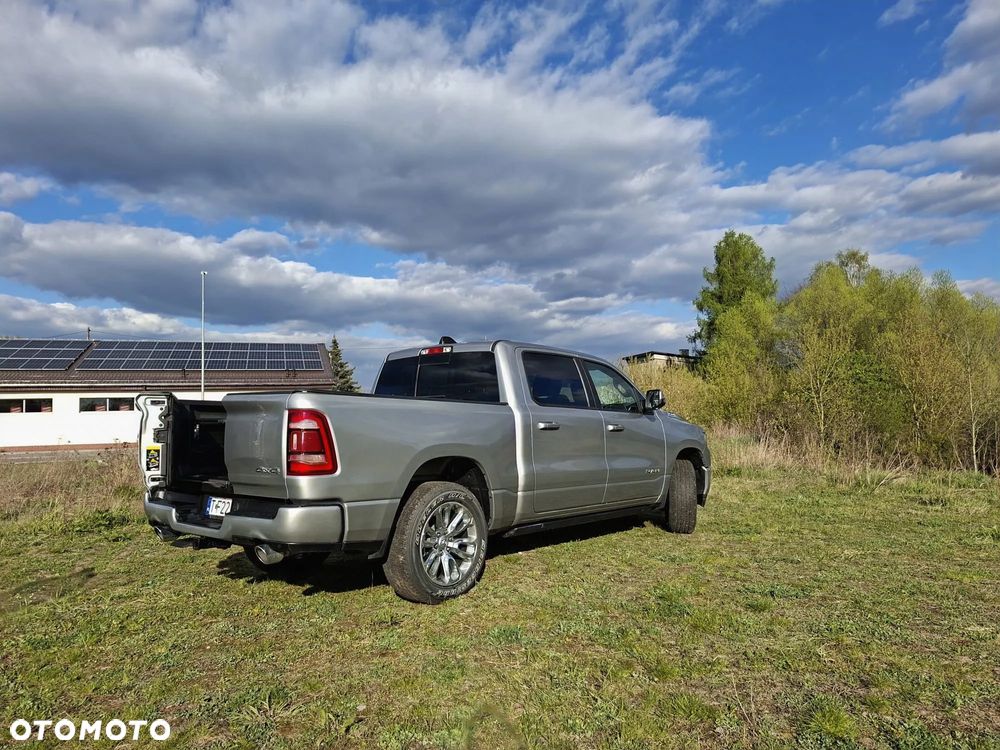 RAM 1500 Crew Cab Shortbed Laramie - 13