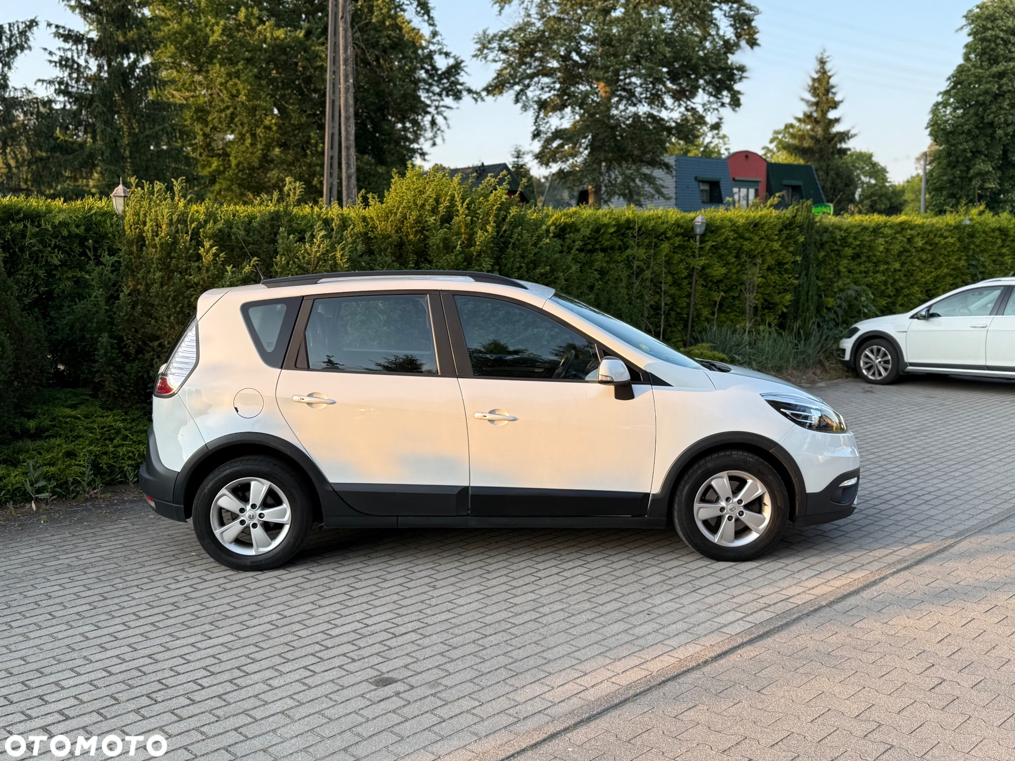 Renault Scenic Xmod 1.5 dCi Bose - 23
