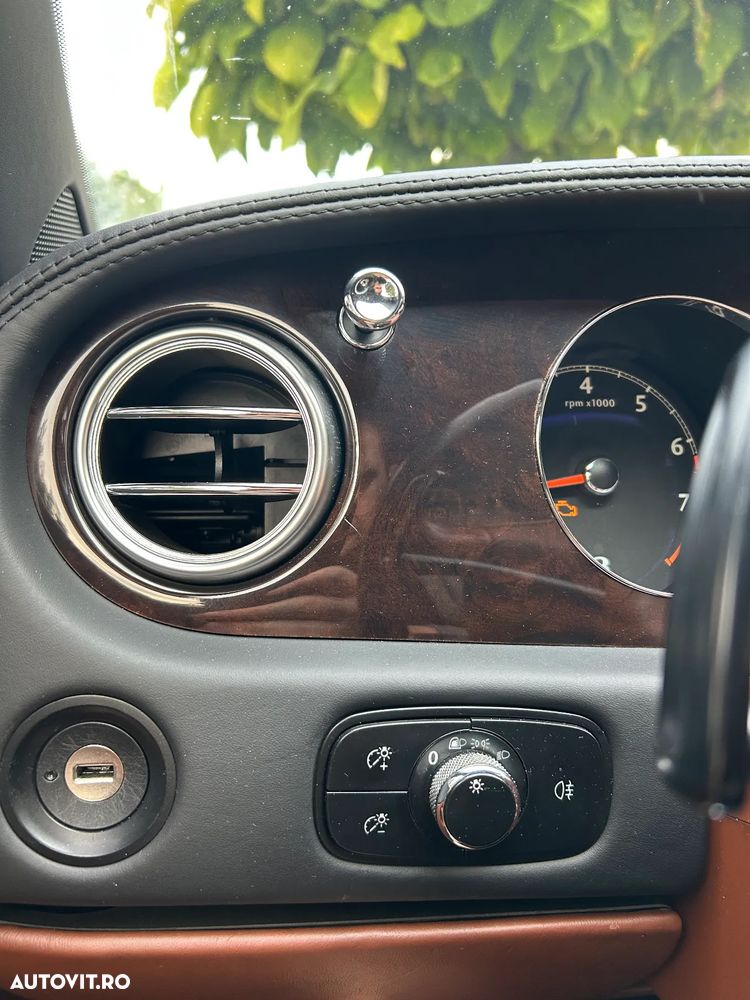 Bentley Continental GT - 13