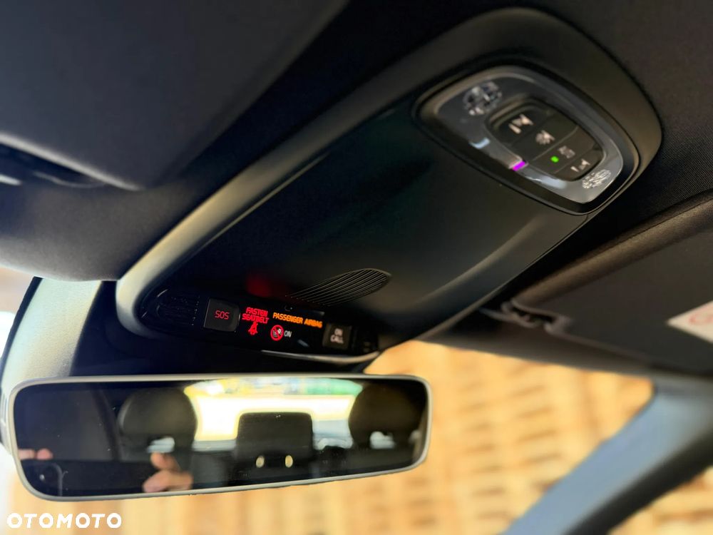 Volvo V40 Cross Country D3 Geartronic Momentum - 27