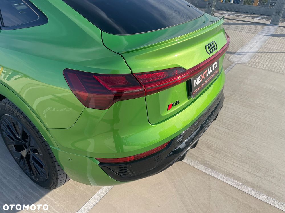 Audi Q8 Sportback e-tron - 18