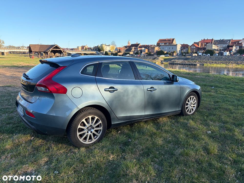 Volvo V40 - 4